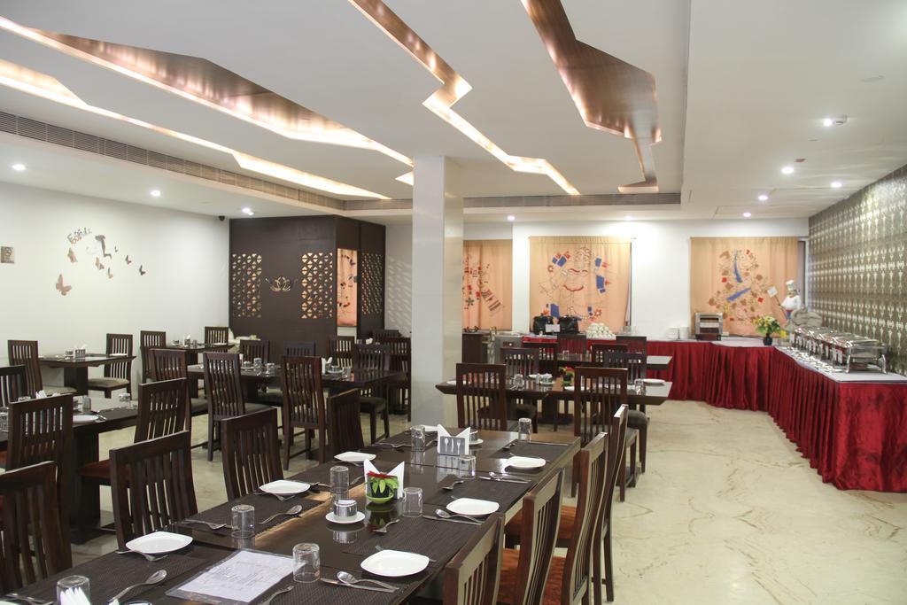 Lakshmi Hotel Thanjavur Exterior photo