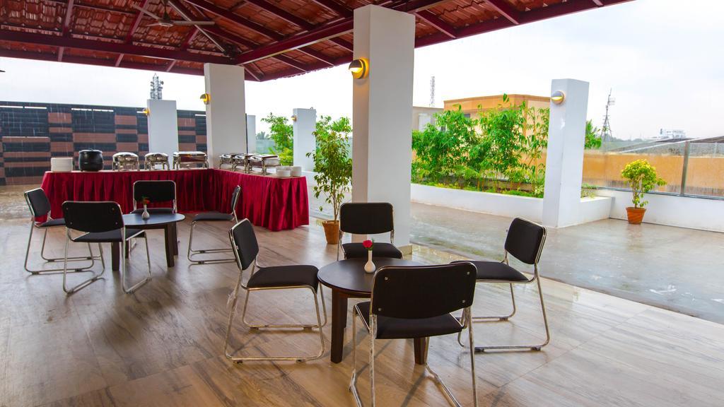Lakshmi Hotel Thanjavur Exterior photo