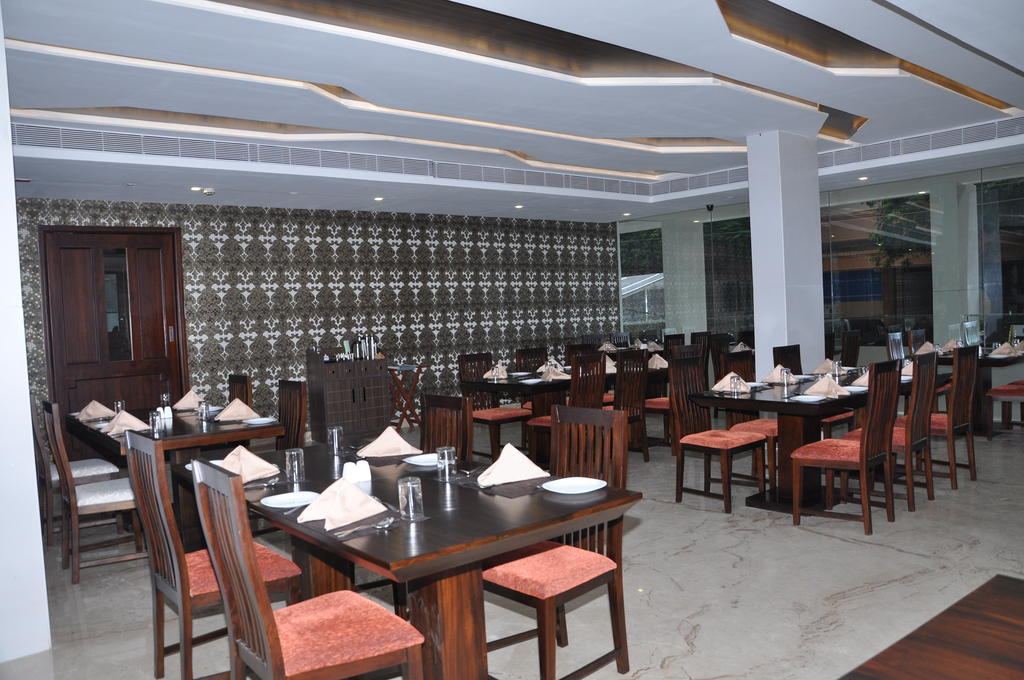 Lakshmi Hotel Thanjavur Exterior photo